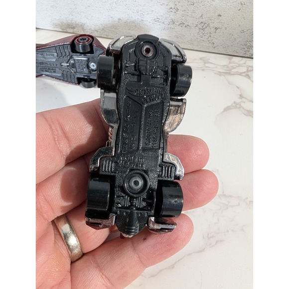 HOT WHEELS BATMOBILES LOT OF 6 LOOSE NEAR MINT - Picture 12 of 15